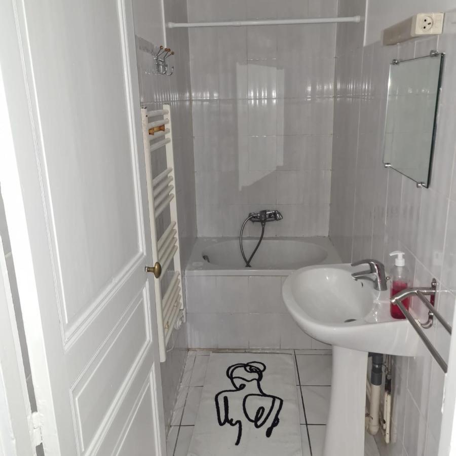 Disney Appartement Spacieux 85M2, 2 Chambres, 8 A 9 Personnes Saint-Germain-sur-Morin Luaran gambar